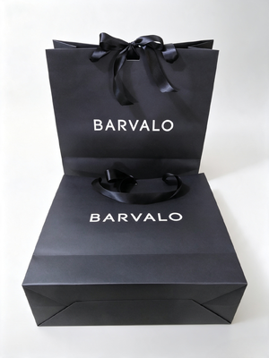Goede prijs Recycled Gift Bags Matte Black Paper Bags met Satin Ribbon Bow voor mode cosmetica Juwelen en luxe cadeau verpakkingsbehoeften online