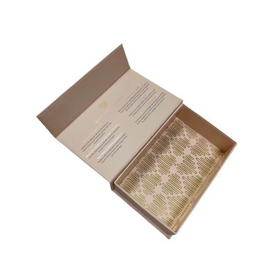 Goede prijs Duurzaam cosmetisch papieren doosje met glad fijn oppervlak, hoge stijfheid en krasbestendige matte laminatie perfect voor huidverzorging en make-up verpakkingen online